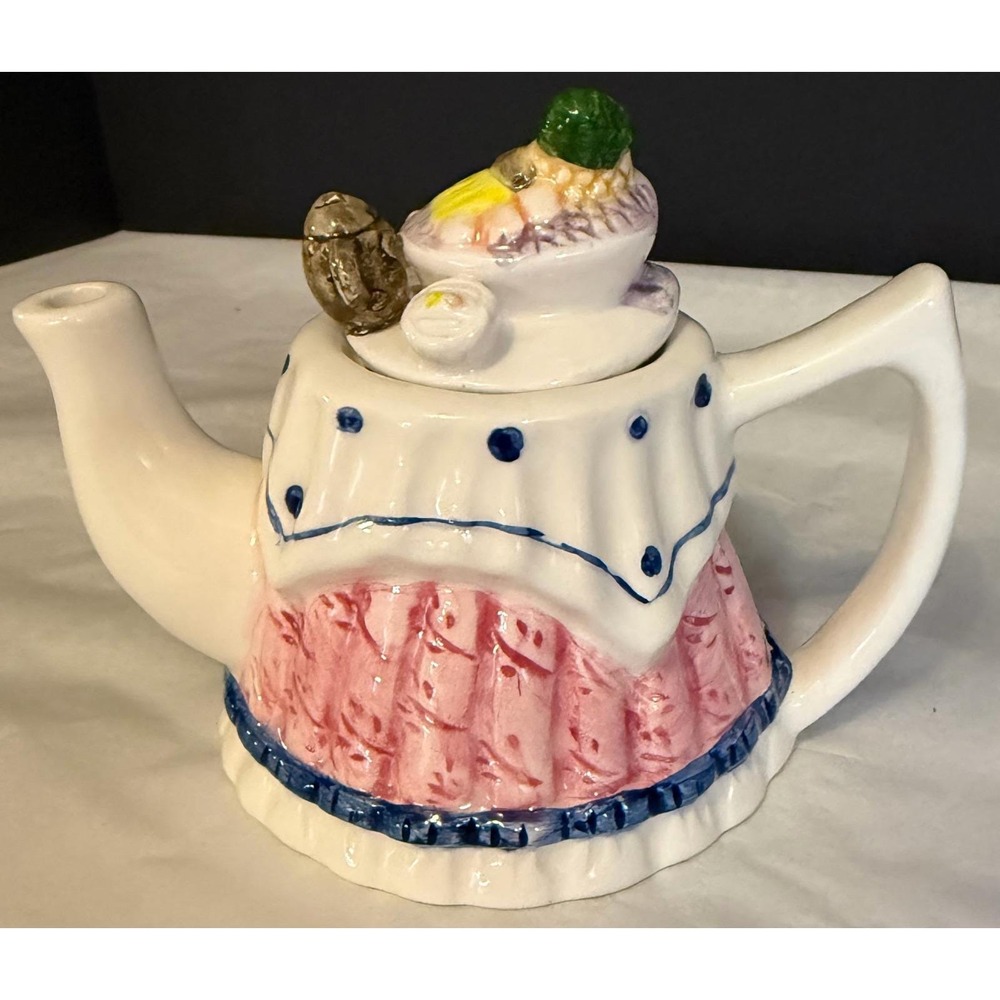 Vintage Cardinal Inc Miniature Teapot Home Decor Small Pink White Blue Novelty